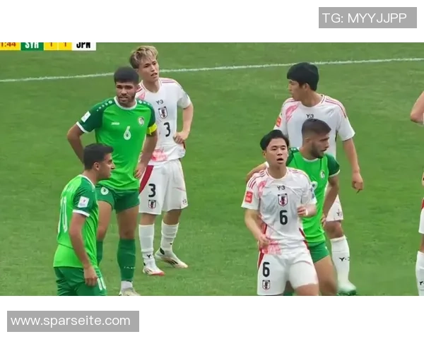 亚洲足球新篇章日本与韩国携手晋级16强展现实力与希望